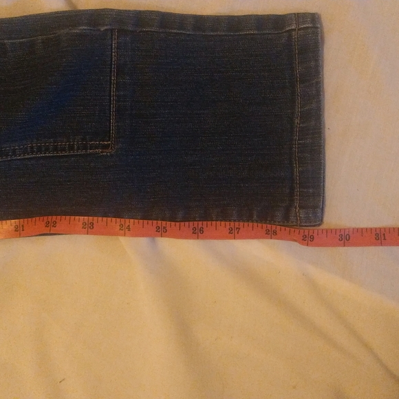 Apostrophe Premium Woman's Jean's Size 8 - Picture 10 of 12
